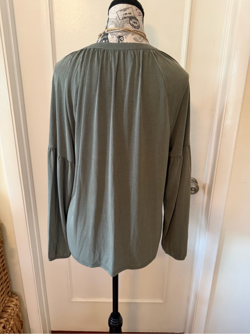 Lucky Brand Olive Gray Modal Peasant Blouse Long Sleeve Medium - Picture 5 of 10